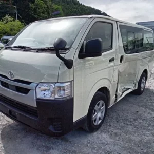 トヨタ ハイエース の事故車・廃車の買取事例